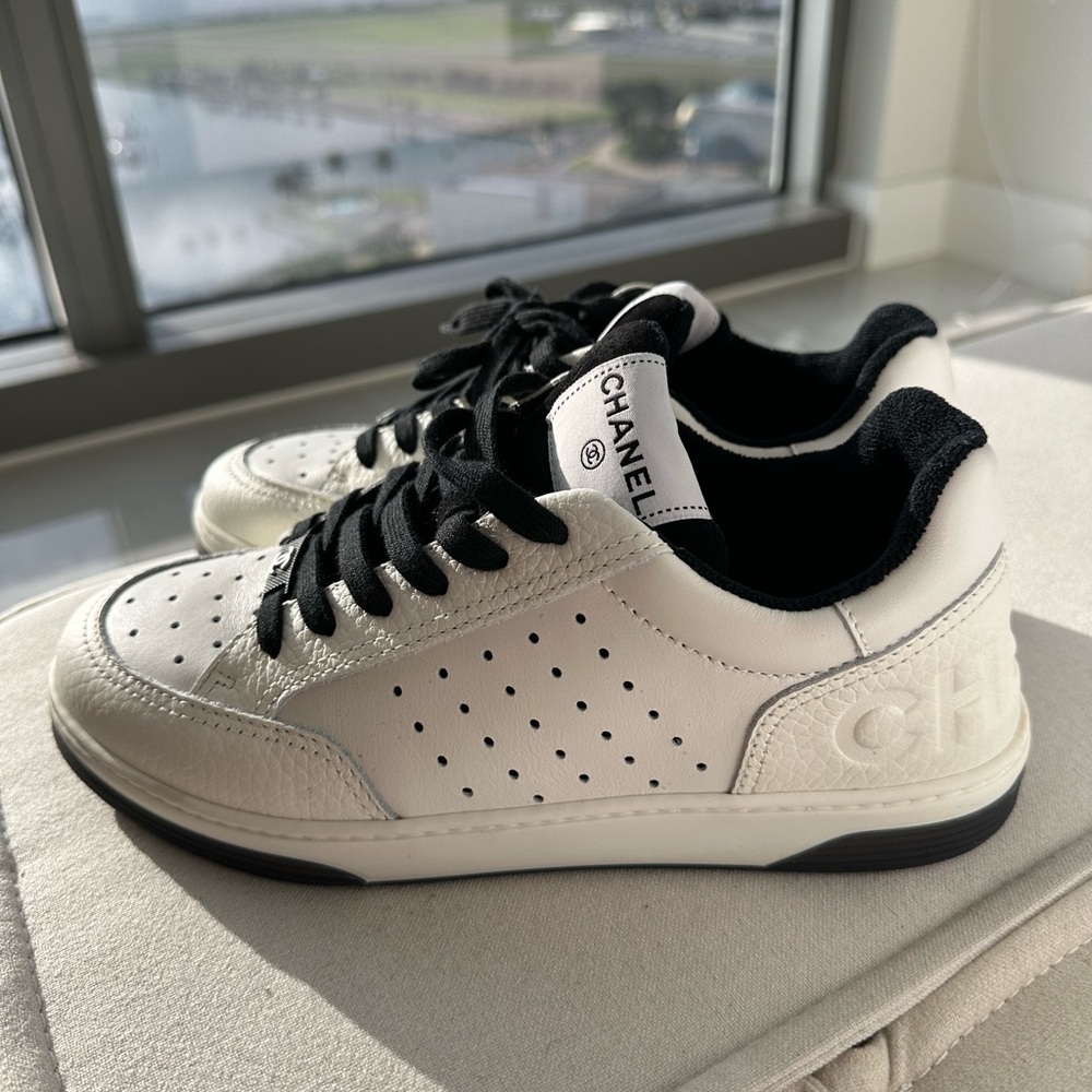 Chanel sneakers 38